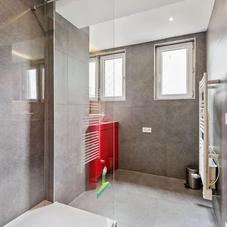 Modern - Zeezicht - Perfecte Ligging Apartment